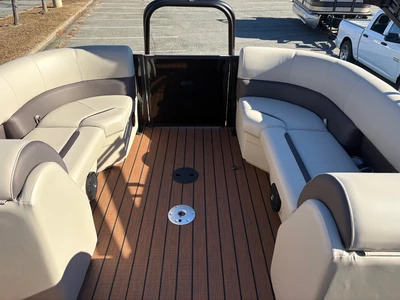 New | in-Stock 2026 BENTLEY PONTOONS 223 LEGACY NAVIGATOR Boats (Misc) Virginia US | Affordable Outdoors #1638042
