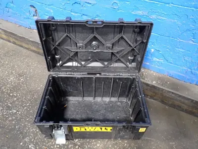 Dewalt 19" X 11" X 9" Tool Box