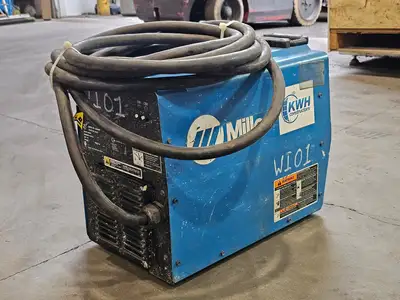 Used MILLER XMT 304 CC/CV Mig Welders British Columbia CA | Lenmark #1486871