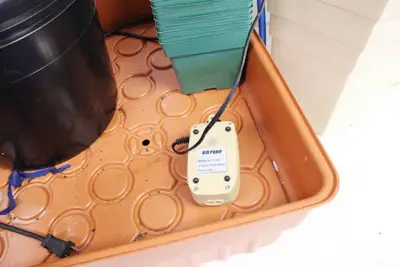Hydroponics Growing Systems Lot With 2 Air Pumps & Pots (see pictures)