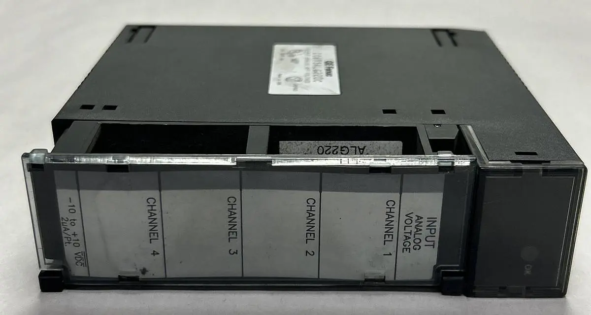 USED GE FANUC IC693ALG220C