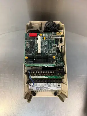 *2098 Magnetek Staca-B011-A1 3Phase Inp 380-460V / Out 0-460V (8.4.3)