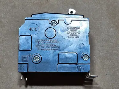 USED SQUARE D QOB330