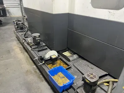 USED 2010 HYUNDAI WIA KH1000