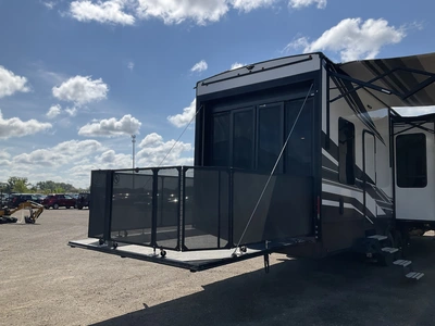 Used 2022 GRAND DESIGN MOMENTUM Campers, Caravans, Motorhomes Michigan US | Miedema Asset Management Group #1366695