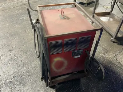 Used LINCOLN ELECTRIC IDEALARC 250 Arc Welders Ohio US | HGR 24 #1506567