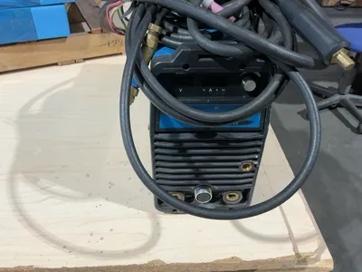 Used MILLER DYNASTY 200 PORTABLE AC/DC TIG AND STICK INVERTER WELDER Tig Welders Michigan US | Miedema Asset Management Group #1424979