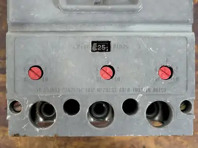 Used WESTINGHOUSE HKA3225F Switchgears British Columbia CA | Lenmark #242383