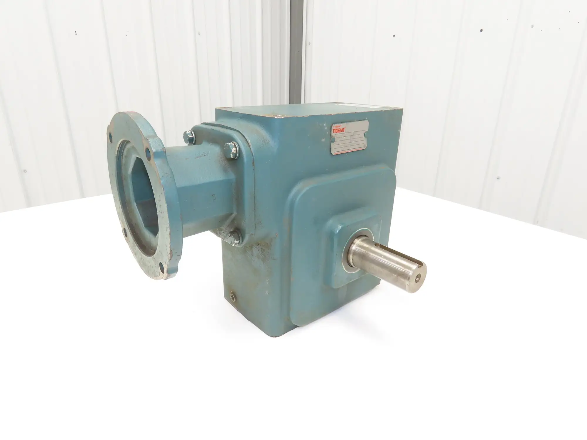 Dodge Tigear A350B010N000L1 Worm Gearbox 10:1 Reducer 7.6Hp 175rpm 140TC RH