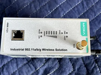 Moxa Industrial Wireless Converter 802.11a/b/g, AWK-1121