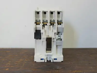 USED CUTLER-HAMMER D15CR31