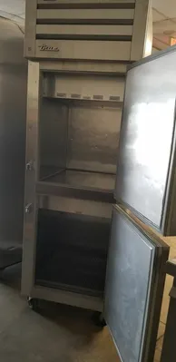 75- 0270 True Self-Contained Reach In Solid Swing Door Freezer/Cooler STG1DT-2HS