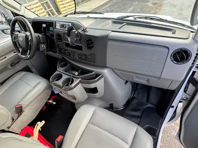 Used 2024 FORD E-350 Reefer Trucks Florida US | Truck and Van Outlet #1509245