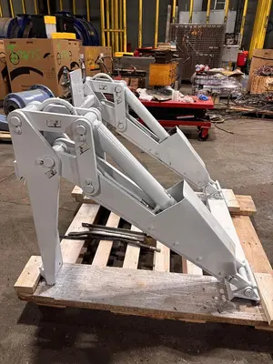 Used CASCADE CLAMP DOWN Forklift Attachments Pennsylvania US | Global Equipment International, LLC #1270580