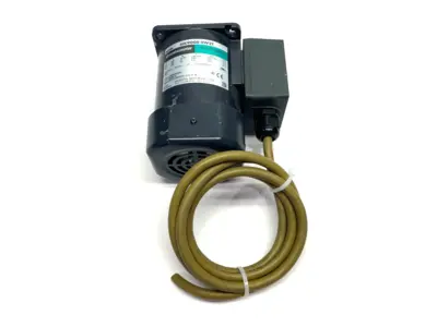 Used Oriental Motor AC Induction Motor 3-Phase 200/220/230 VAC 1/8HP 90W A.C. Motors Michigan US | Maverick Industrial Sales #1390762