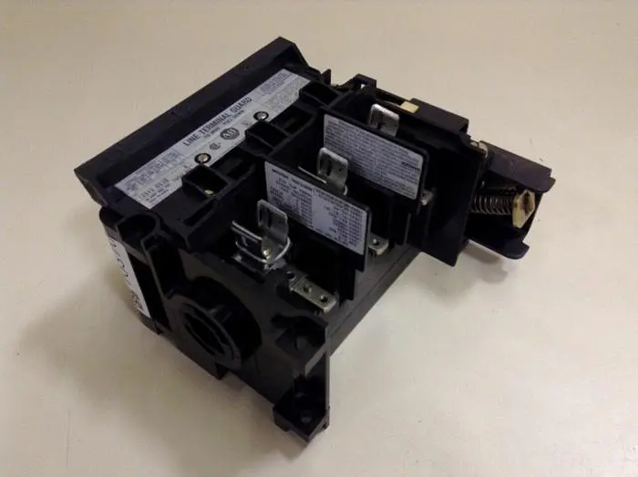 USED ALLEN BRADLEY 1494V-DS30 SER A