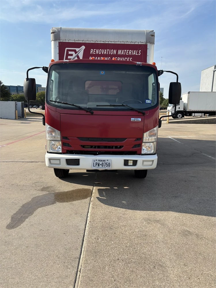 Used 2018 ISUZU VAN BODY TRUCK - DIESEL (2018) Box trucks Texas US | MachineryMax #1488266