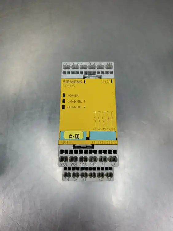 Used Siemens SIRIUS 3TK2825-2BB40 SAFETY RELAY Relays & Switches | Palmetto Automation #1156202