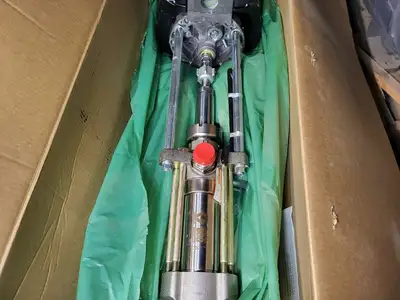 New | in-Stock GRACO P14MCS Piston Pumps British Columbia CA | Lenmark #915649