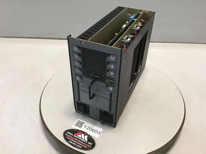USED HUSKY 9152