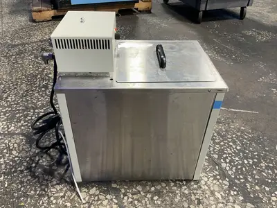 Used NESLAB _UNKNOWN_ Misc Plastics Equipment Ohio US | HGR 24 #1325222