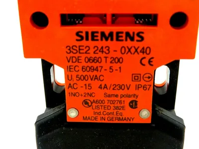 NEW SIEMENS 3SE2 243-0XX40 SAFETY INTERLOCK SWITCH 3SE22430XX40
