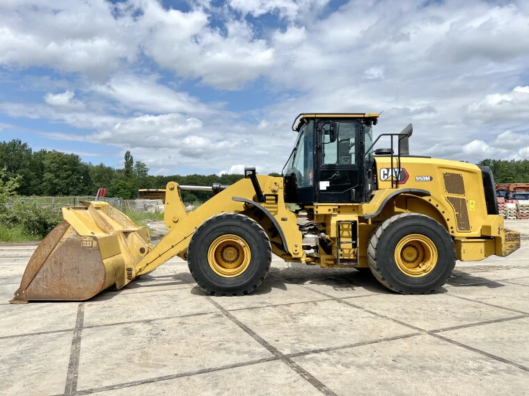 USED 2017 Caterpillar 950M