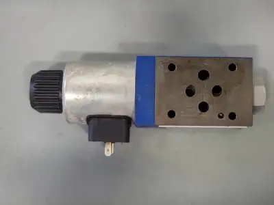 New | in-Stock BOSCH 0811024120 Parts (Hydraulics and Pneumatics) British Columbia CA | Lenmark #266436