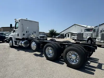 Used 2018 FREIGHTLINER CASCADIA CA125DC Dump trucks Texas US | MCO Truck & Equipment #1513779