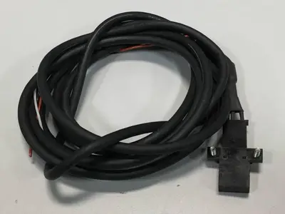 USED OMRON EE-SPY402