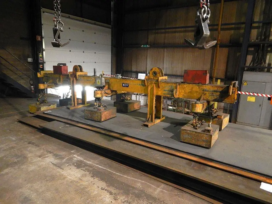 USED ZM LIFTING MAGNET 9 TON