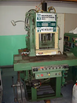 USED 1983 NEWBURY V4-30ARS