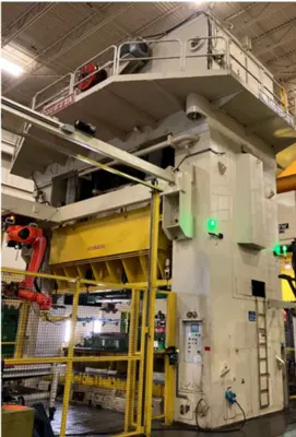 ROVETTA D4-1000-700-180-96 Straight Side Presses | CNC Pro Equipment (2)