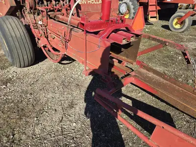 USED 1987 NEW HOLLAND HAYLINER 505