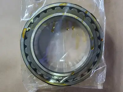 NEW SKF 23032 CC/W33