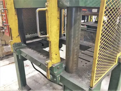 USED US US CUSTOM PRESS