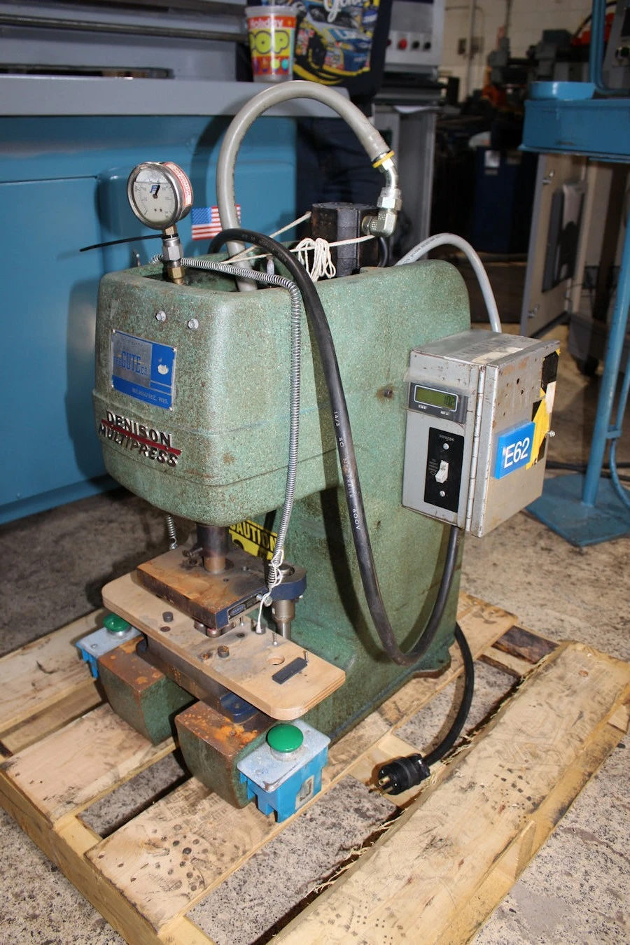 USED DENISON A