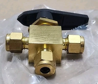 NEW Swagelok B-43XS4