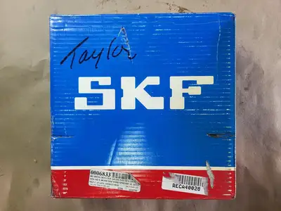 NEW SKF 23228 CC/W33