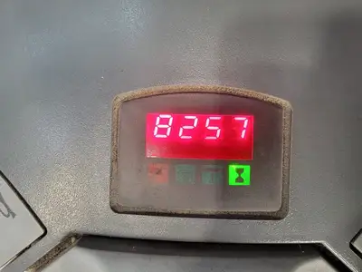 USED RAYMOND 8410
