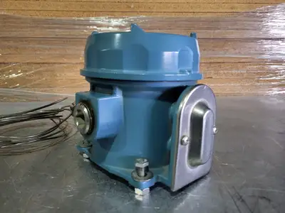 Used UNITED ELECTRIC E121-13273 Switchgears British Columbia CA | Lenmark #242452