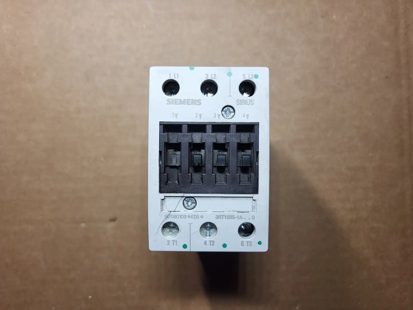 Used SIEMENS 3RT1035-1AK60 Switchgears British Columbia CA | Lenmark #1438439