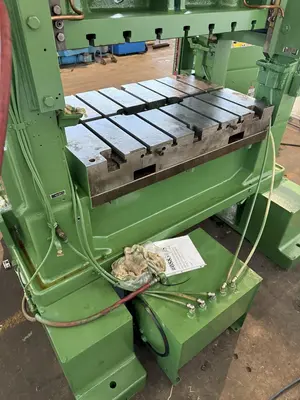 100 TON MINSTER P2-100-48 PIECE MAKER STRAIGHT SIDE SSDC HIGH SPEED PRESS 4" STROKE: YOBRO #23917
