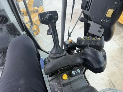 2015 Caterpillar 12M3