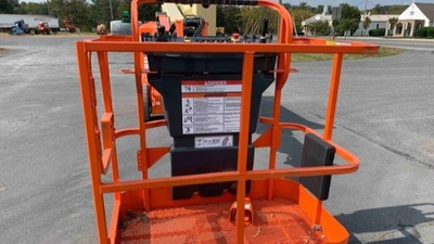 USED 2012 JLG E400AJPN