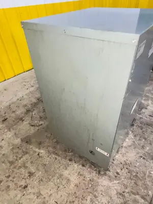 75 KVA SQUARE D 480 <-> 208y/120 ELECTRICAL TRANSFORMER: YOBRO #24138