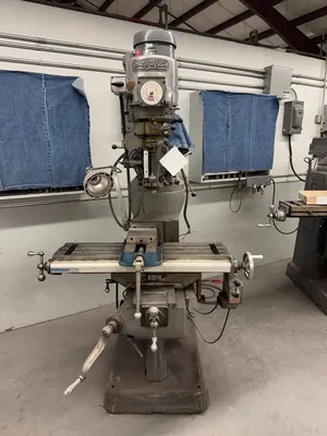 BRIDGEPORT SERIES I knee mills | ListingHippo (1)