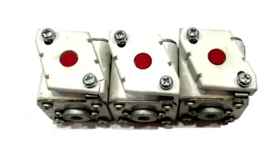 NEW LOT OF 3 SINOFUSE ELECTRIC RS306-01 S1P 550A SQUARE FUSE RS30601