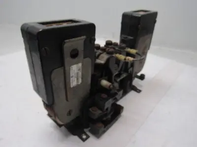 GE General Electric 2D01FFA002 DS303A DC Contactor 600V 50A