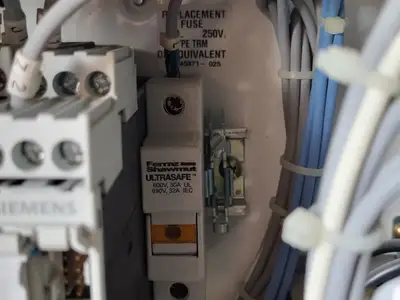 Full Voltage Non-Reversing MCC Bucket Size 2